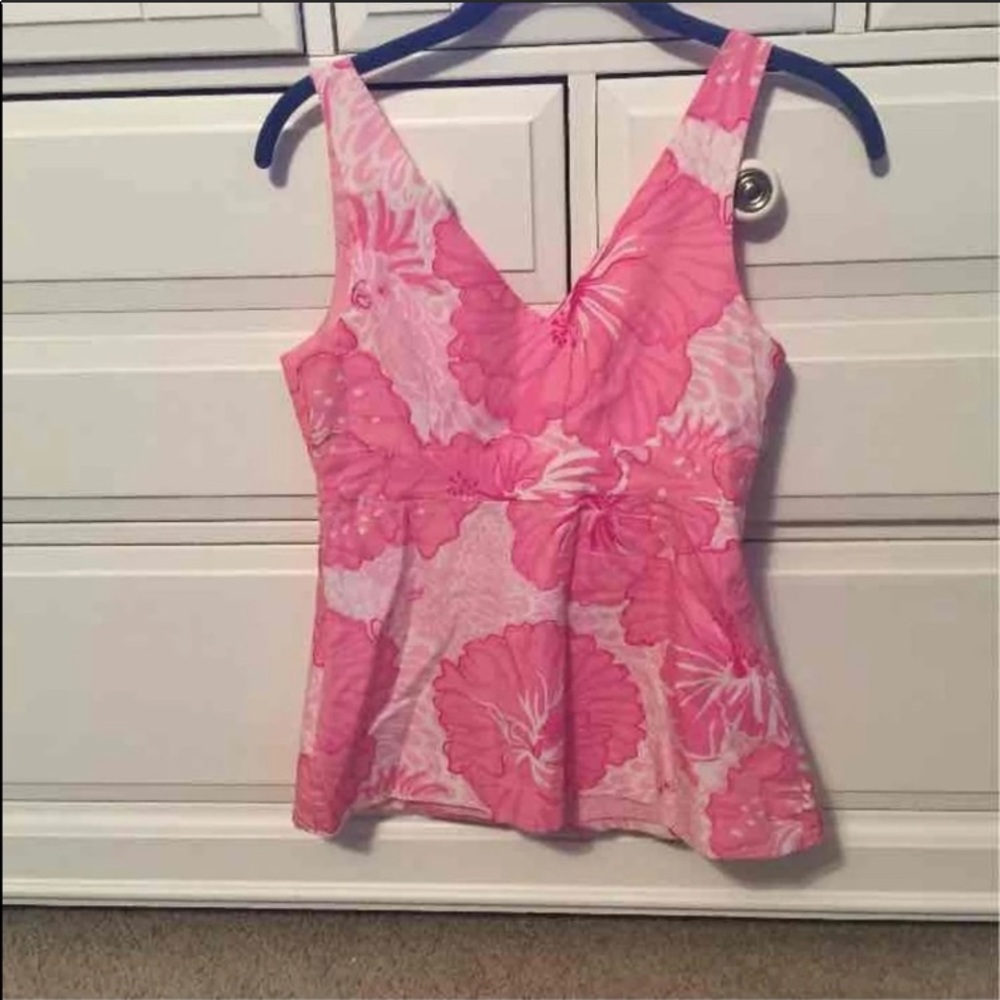 Lilly Pulitzer sleeveless top!  Looks great on. - Picture 3 of 3
